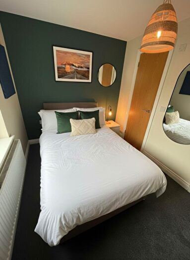 1 Bedroom Detached House To Rent In Bridges Grove, Earley, RG6