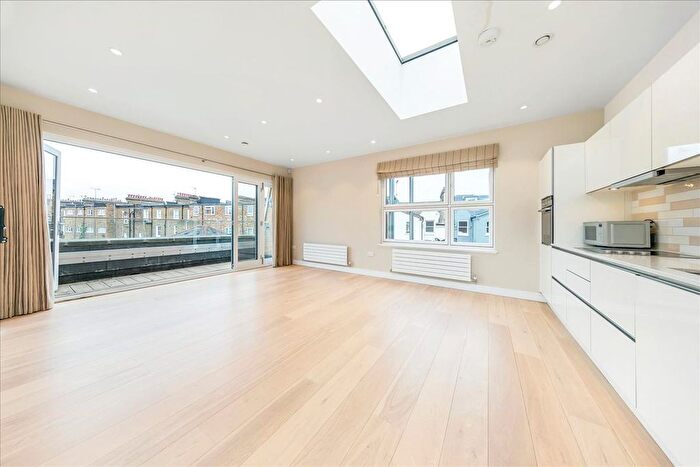 2 Bedroom Flat To Rent In The Printworks, New Kings Road, London, SW6