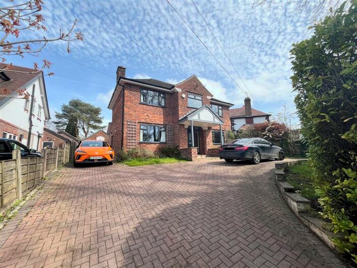 3 Bedroom Detached House To Rent In Stanneylands Road, Wilmslow, SK9