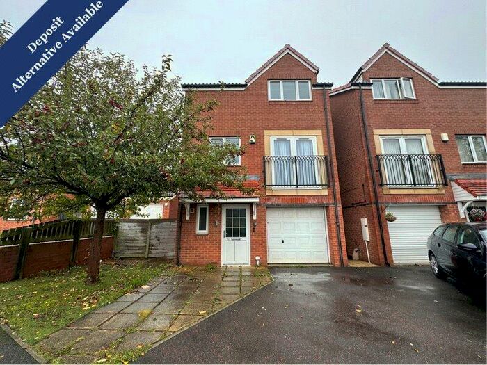 4 Bedroom Detached House To Rent In Ladybank, Sunderland, SR3