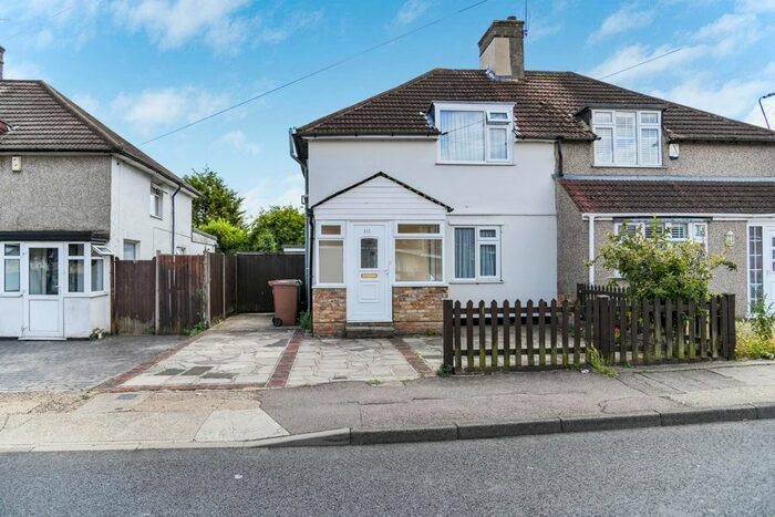 3 Bedroom Semi-Detached House To Rent In Colyers Lane, Erith, DA8