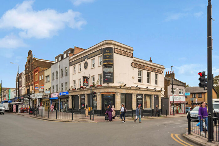 2 Bedroom Apartment To Rent In Bethnal Green Road, London, E2