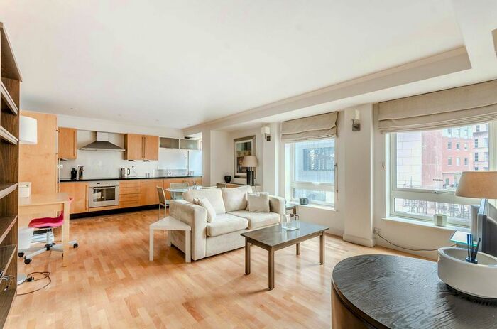 2 Bedroom Flat To Rent In High Holborn, Bloomsbury, London, WC1V