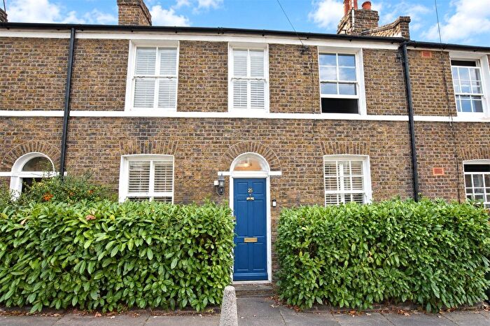 2 Bedroom Terraced House For Sale In Whitworth Street, Greenwich, London, SE10
