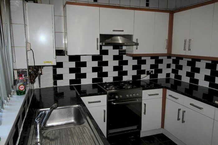 3 Bedroom Terraced House To Rent In St. Georges Road, Preston, PR1