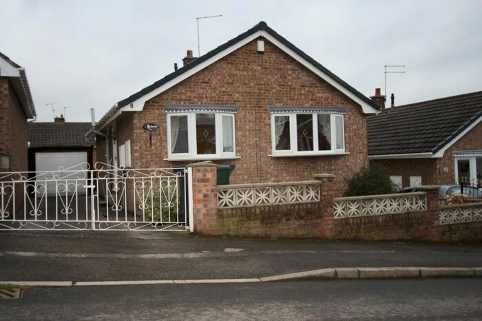 2 Bedroom Bungalow To Rent In Lund Close, Barnsley, South Yorkshire, S71