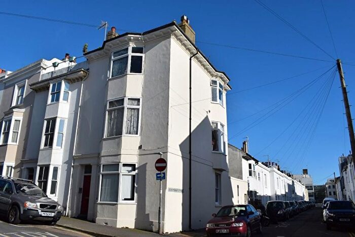 Studio To Rent In College Place, Brighton, East Sussex, Hn., BN2