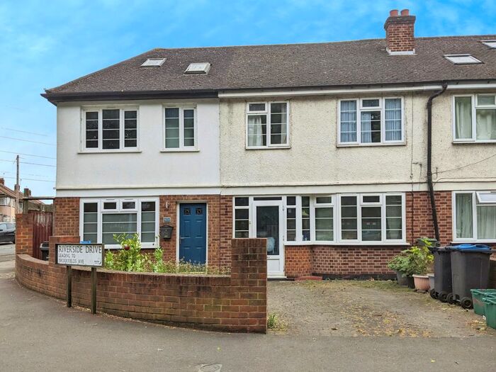 3 Bedroom Property To Rent In London Road, Mitcham, CR4