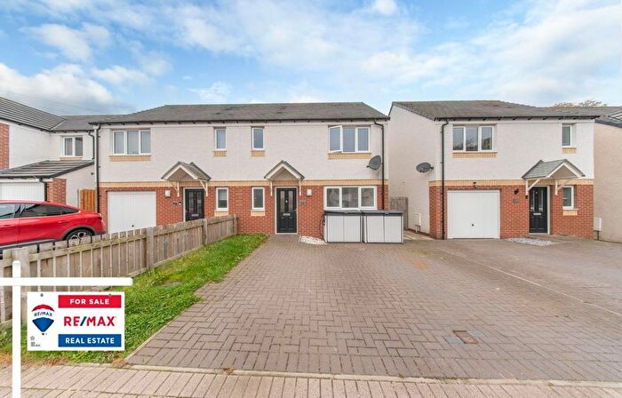 4 Bedroom Semi-Detached House For Sale In Almondwood Crescent, Maddiston, FK2
