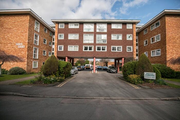 2 Bedroom Apartment To Rent In Birch Court, Wallington, SM6