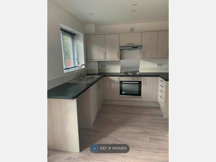 3 Bedroom Semi-Detached House To Rent In Garden City, Deeside, CH5