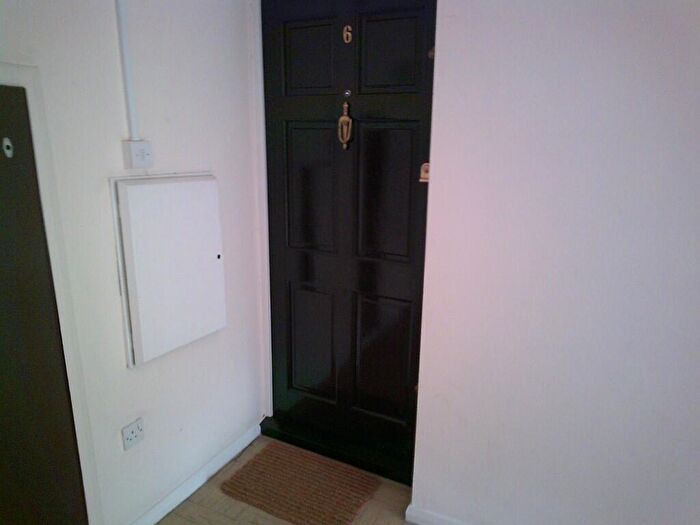 1 Bedroom Flat To Rent In Stirling Close, Rainham, Havering, London, RM13