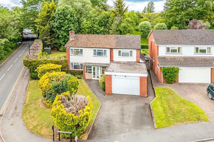 5 Bedroom Detached House For Sale In Brook End Drive, Henley In Arden, Warwickshire, B95