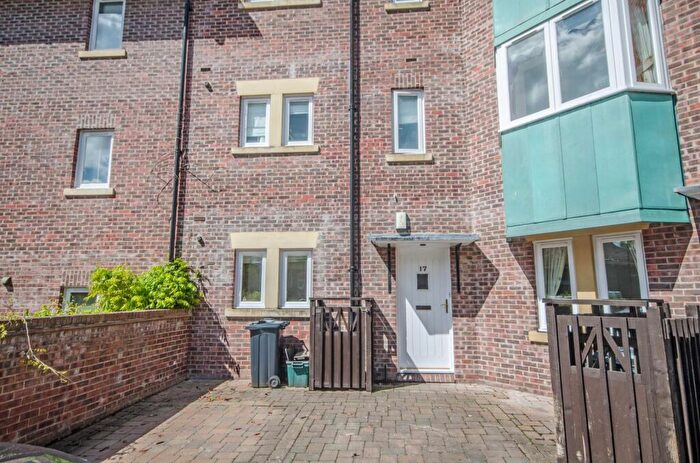 2 Bedroom Flat To Rent In The Yonne, St Martins, Chester, CH1