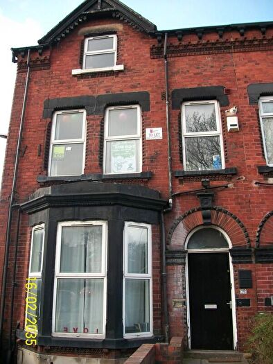 3 Bedroom Flat To Rent In Hyde Park Road, Hyde Park, Leeds, LS6