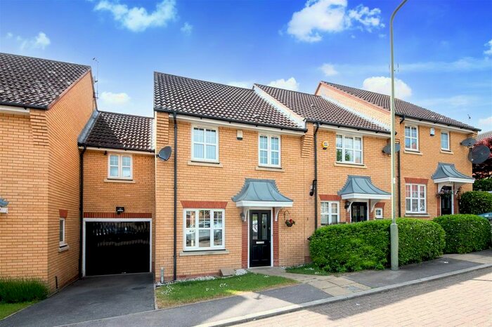 3 Bedroom Terraced House To Rent In Arlington Green, Mill Hill, London, NW7