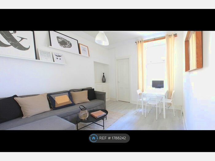 1 Bedroom Flat To Rent In Ashvale Place, Aberdeen, AB10