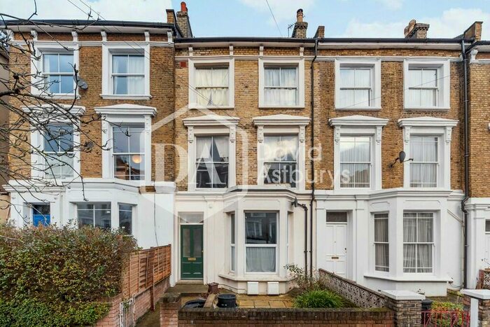 2 Bedroom Apartment To Rent In Hargrave Road, Archway, London, N19