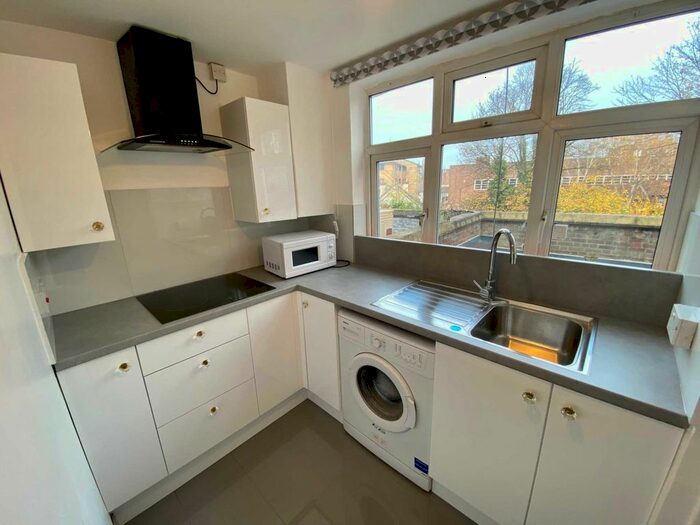 1 Bedroom Flat To Rent In Upper High Street, Epsom KT17