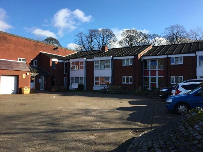 3 Bedroom Flat To Rent In Ravensthorpe, Chorley, Lancashire, PR7