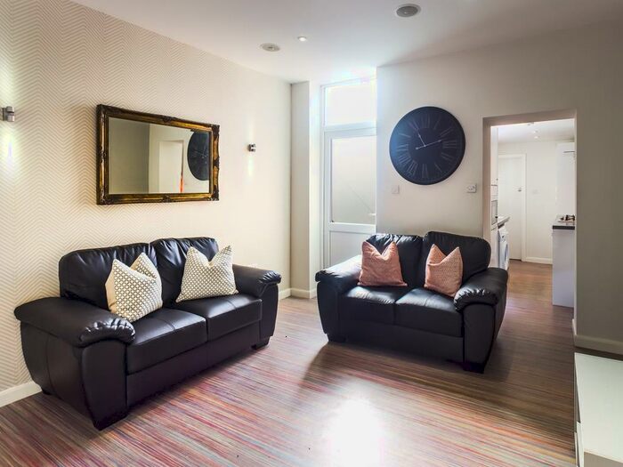 5 Bedroom Terraced House To Rent In Seaford Street, Stoke, ST4