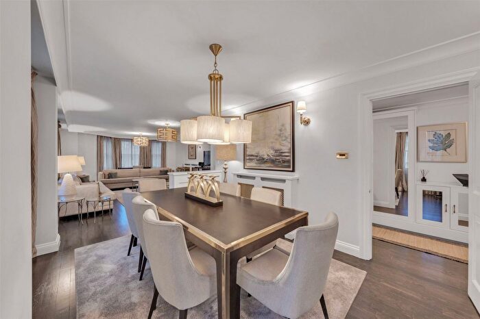 4 Bedroom Flat To Rent In Prince Of Wales Terrace, Prince Of Wales Terrace, London, W8