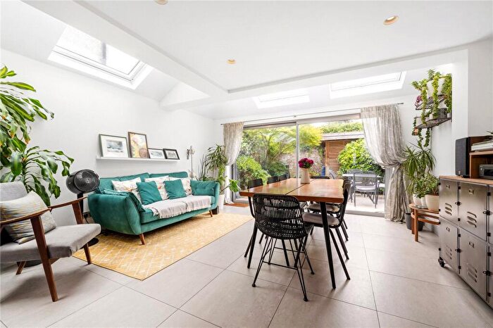 5 Bedroom Terraced House For Sale In Waghorn Street, Peckham Rye, London, SE15