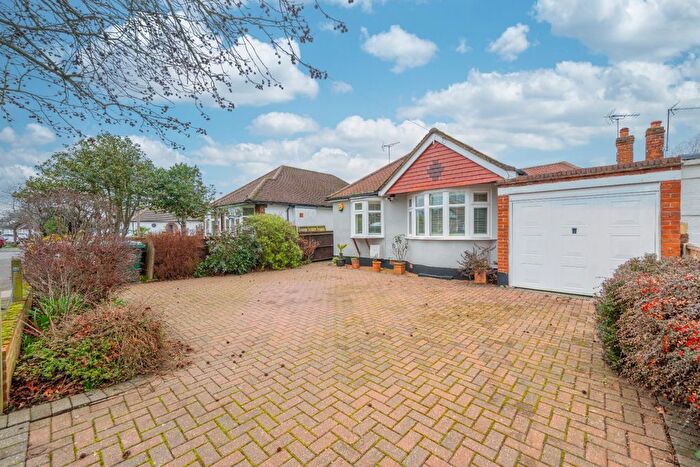 3 Bedroom Detached Bungalow For Sale In Shepperton, Surrey, TW17