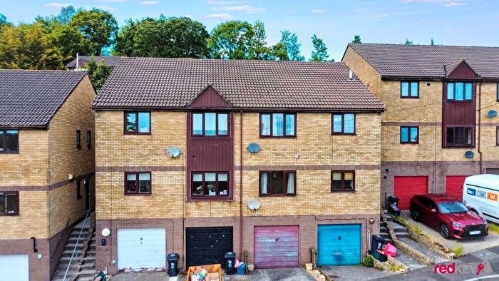 2 Bedroom Flat To Rent In Cotswold Close, Newport, NP19