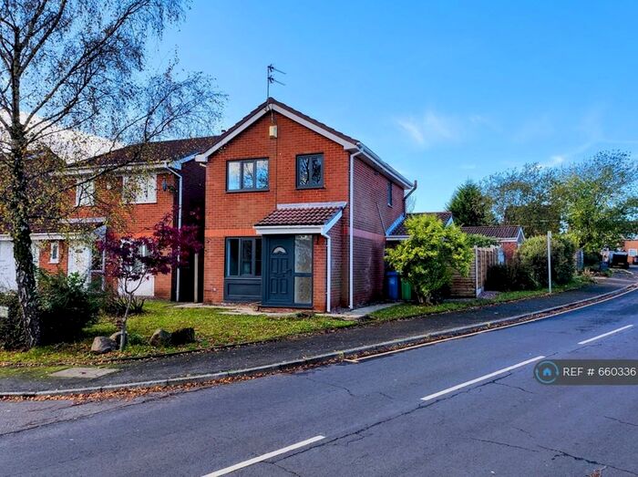 3 Bedroom Detached House To Rent In Elmsfield Avenue, Rochdale, OL11