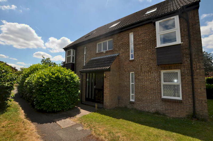 1 Bedroom Flat To Rent In Bradfield Close, Guildford, GU4