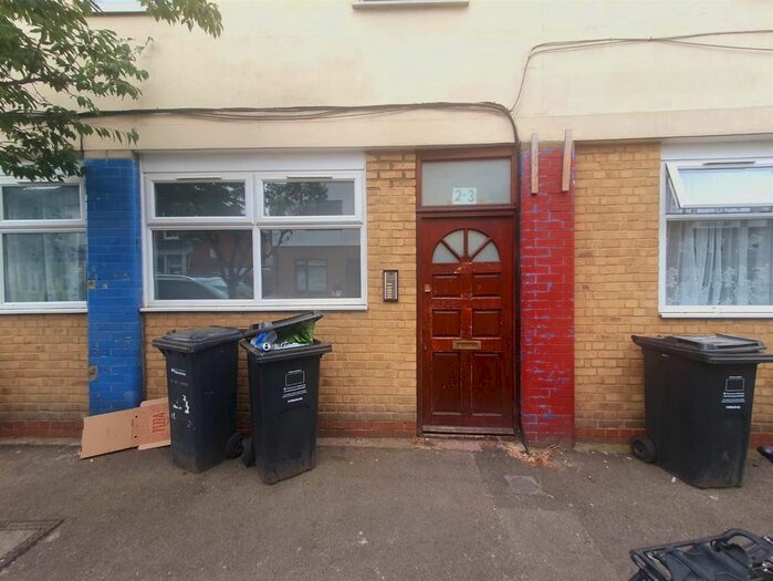 1 Bedroom Flat To Rent In Windus Road, Hackney, London, N16