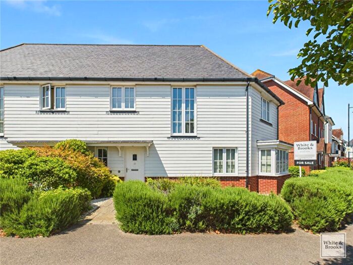 3 Bedroom Semi-Detached House For Sale In The Boulevard, Bognor Regis, PO21