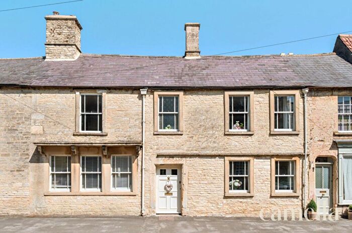 4 Bedroom Terraced House For Sale In High Street, Marshfield, SN14