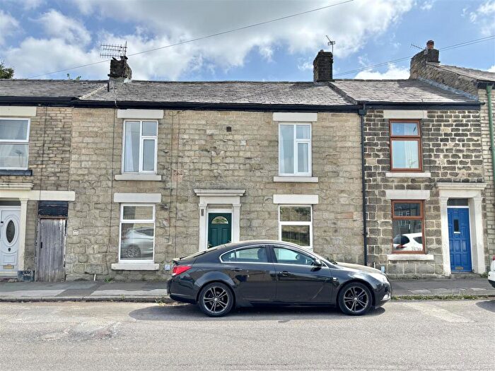 3 Bedroom Terraced House To Rent In Gladstone Street, Glossop, SK13