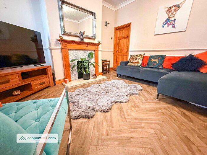 3 Bedroom Terraced House For Sale In Burnley Road, Loveclough, Rossendale, BB4