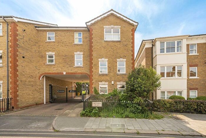 2 Bedroom Flat To Rent In Crescent Lane, Clapham, SW4