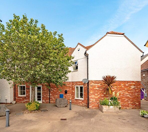 3 Bedroom End Of Terrace House For Sale In Eastcliff, Portishead, Bristol, BS20