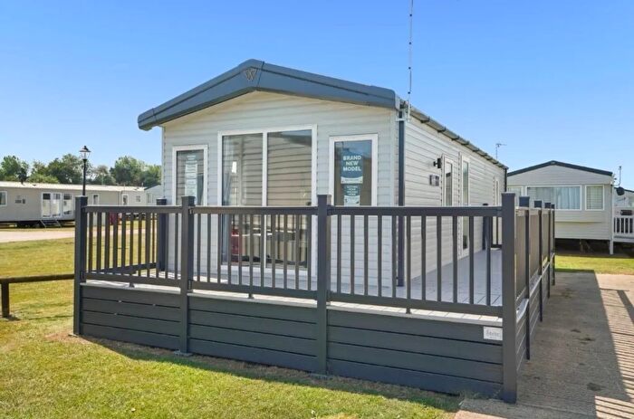 2 Bedroom Park Home For Sale In Coast Road Corton Road, Lowestoft, NR32