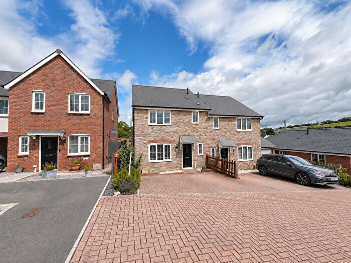 3 Bedroom Semi-Detached House For Sale In Squires Meadow, Lea, Ross-On-Wye, HR9