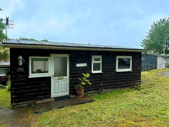 2 Bedroom Detached House For Sale In Glan Gwna, Caeathro, Caernarfon, Gwynedd, LL55