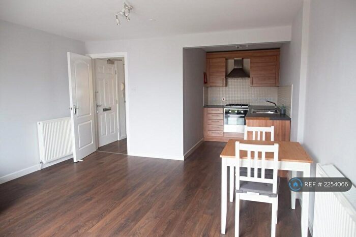 1 Bedroom Flat To Rent In Dalmarnock Drive, Glasgow, G40