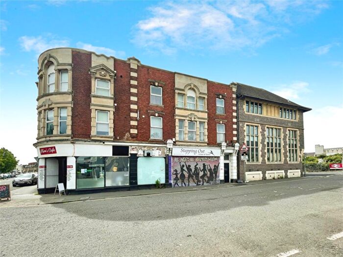 1 Bedroom Flat For Sale In Gloucester Road, Avonmouth, Bristol, Somerset, BS11