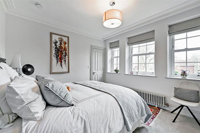 2 Bedroom Apartment To Rent In Parklands, Besselsleigh, Abingdon, Oxfordshire, OX13