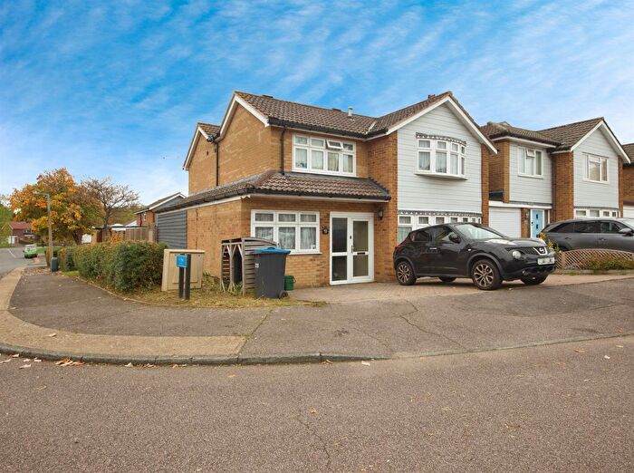 5 Bedroom Detached House For Sale In Fir Park, Harlow, CM19