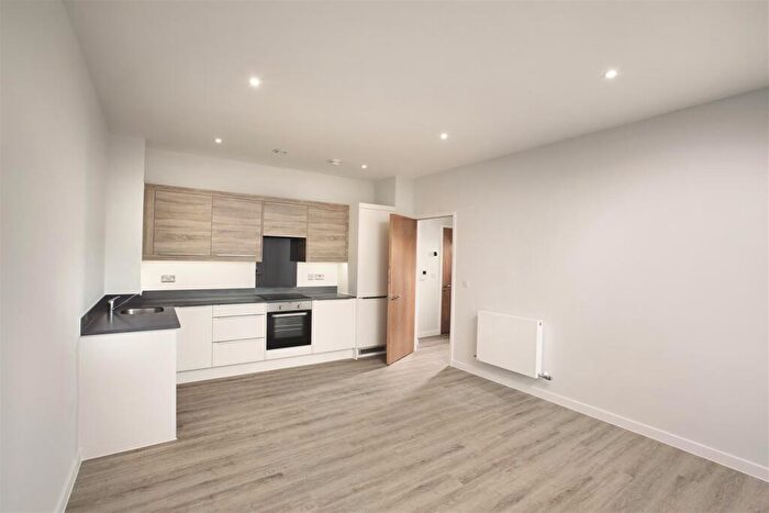 2 Bedroom Apartment To Rent In Bryanston Ct, Hemel Hempstead, HP2