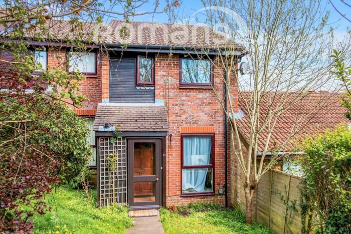 2 Bedroom Terraced House To Rent In Badger Farm, Winchester, SO22
