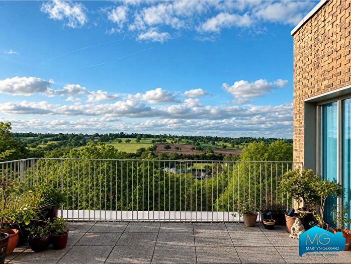 3 Bedroom Flat For Sale In Cornforth Lane, London, NW7