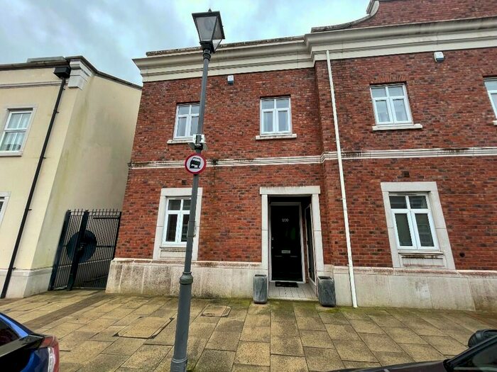 4 Bedroom House To Rent In Main Street, B90