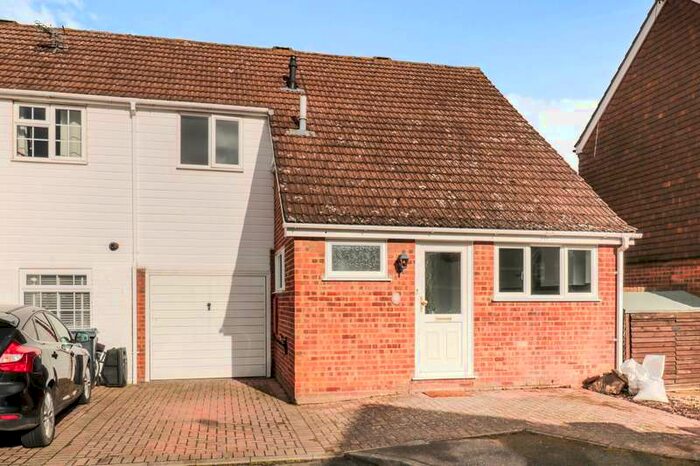 3 Bedroom Semi-Detached House To Rent In Pynchbek, Bishops Stortford, CM23